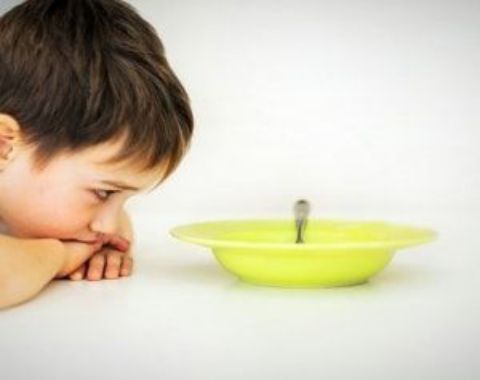 بی اشتهایی کودک و راه والدین برای درمان بدغذایی او