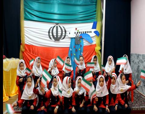 همخوانی نوآموزان شعر ایران